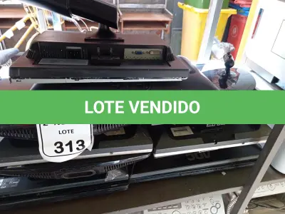 LOTE 313 - 110 MONITORES LCD MARCAS E MODELOS DIVERSOS PARA A RETIRADA DE PEÇAS. (NO ESTADO) ATENÇÃO! FAZER A VISITAÇÃO ANTES DE ARREMATAR, NÃO SABEMOS SE FUNCIONA. LEILÃO NÃO TEM GARANTIA E NEM DEVOLUÇÃO, SUJEITO A POSSÍVEIS AVARIAS VISÍVEIS/OCULTAS E/OU AUSÊNCIA DE COMPONENTES.