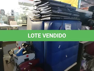 LOTE 153 - 01 CLIMATIZADOR DE AR, 01 PUFF, 01 ASPIRADOR DE PÓ, 01 SECADOR DE CABELO, 01 ASPIRADOR DE PÓ ROBÔ E DIVERSOS TECLADOS. (NO ESTADO) ATENÇÃO! FAZER A VISITAÇÃO ANTES DE ARREMATAR, NÃO SABEMOS SE FUNCIONA. LEILÃO NÃO TEM GARANTIA E NEM DEVOLUÇÃO, SUJEITO A POSSÍVEIS AVARIAS VISÍVEIS/OCULTAS E/OU AUSÊNCIA DE COMPONENTES.