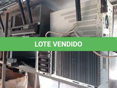 LOTE 275 - 01 SUCATA DE SERVIDOR, 01 ESTABILIZADOR, 02 CARRINHOS PARA CPU E 01 RÉGUA DE DISTRIBUIÇÃO DE ENERGIA MARCA DELL.  (NO ESTADO) ATENÇÃO! FAZER A VISITAÇÃO ANTES DE ARREMATAR, NÃO SABEMOS SE FUNCIONA. LEILÃO NÃO TEM GARANTIA E NEM DEVOLUÇÃO, SUJEITO A POSSÍVEIS AVARIAS VISÍVEIS/OCULTAS E/OU AUSÊNCIA DE COMPONENTES.