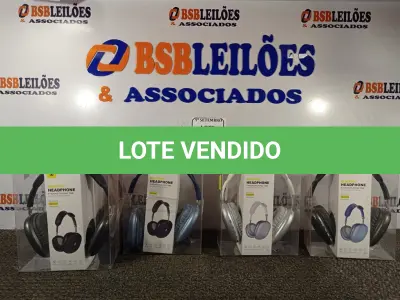 LOTE 019 - 06 HEADPHONES COM AVARIAS. (NO ESTADO) ATENÇÃO! FAZER A VISITAÇÃO ANTES DE ARREMATAR, NÃO SABEMOS SE FUNCIONA. LEILÃO NÃO TEM GARANTIA E NEM DEVOLUÇÃO, SUJEITO A POSSÍVEIS AVARIAS VISÍVEIS/OCULTAS E/OU AUSÊNCIA DE COMPONENTES.