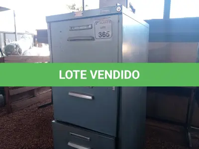 LOTE 365 - 01 ARQUIVO EM AÇO COM 4 GAVETAS. (NO ESTADO) ATENÇÃO! FAZER A VISITAÇÃO ANTES DE ARREMATAR, NÃO SABEMOS SE FUNCIONA. LEILÃO NÃO TEM GARANTIA E NEM DEVOLUÇÃO, SUJEITO A POSSÍVEIS AVARIAS VISÍVEIS/OCULTAS E/OU AUSÊNCIA DE COMPONENTES.