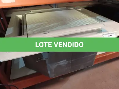 LOTE 092 - 01 EVAPORADORA DE TETO K7 MARCA YORK. (NO ESTADO) ATENÇÃO! FAZER A VISITAÇÃO ANTES DE ARREMATAR, NÃO SABEMOS SE FUNCIONA. LEILÃO NÃO TEM GARANTIA E NEM DEVOLUÇÃO, SUJEITO A POSSÍVEIS AVARIAS VISÍVEIS/OCULTAS E/OU AUSÊNCIA DE COMPONENTES.