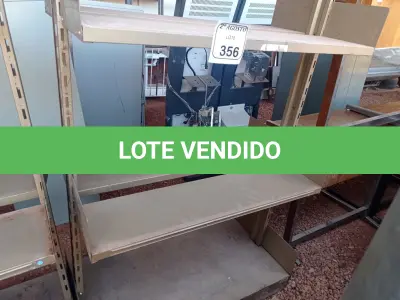 LOTE 356 - 01 ESTANTE EM FERRO COM PRATELEIRAS. (NO ESTADO) ATENÇÃO! FAZER A VISITAÇÃO ANTES DE ARREMATAR, NÃO SABEMOS SE FUNCIONA. LEILÃO NÃO TEM GARANTIA E NEM DEVOLUÇÃO, SUJEITO A POSSÍVEIS AVARIAS VISÍVEIS/OCULTAS E/OU AUSÊNCIA DE COMPONENTES.