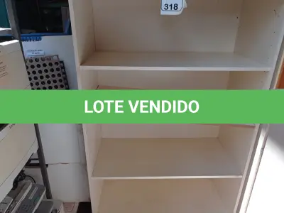 LOTE 318 - 01 ARMÁRIO PARA ESCRITÓRIO COM 03 COMPARTIMENTOS. (NO ESTADO) ATENÇÃO! FAZER A VISITAÇÃO ANTES DE ARREMATAR, NÃO SABEMOS SE FUNCIONA. LEILÃO NÃO TEM GARANTIA E NEM DEVOLUÇÃO, SUJEITO A POSSÍVEIS AVARIAS VISÍVEIS/OCULTAS E/OU AUSÊNCIA DE COMPONENTES.
