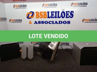 LOTE 089 - 01 DVD PORTÁTIL, DUAS CAIXAS MULTIMÍDIA SUBWOOFER MARCA DELL E 01 PAR DE CAIXA DE SOM. (NO ESTADO) ATENÇÃO! FAZER A VISITAÇÃO ANTES DE ARREMATAR, NÃO SABEMOS SE FUNCIONA. LEILÃO NÃO TEM GARANTIA E NEM DEVOLUÇÃO, SUJEITO A POSSÍVEIS AVARIAS VISÍVEIS/OCULTAS E/OU AUSÊNCIA DE COMPONENTES.