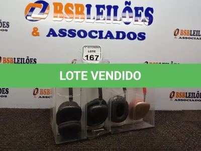 LOTE 167 - 04 HEADPHONES. (NO ESTADO) ATENÇÃO! FAZER A VISITAÇÃO ANTES DE ARREMATAR, NÃO SABEMOS SE FUNCIONA. LEILÃO NÃO TEM GARANTIA E NEM DEVOLUÇÃO, SUJEITO A POSSÍVEIS AVARIAS VISÍVEIS/OCULTAS E/OU AUSÊNCIA DE COMPONENTES.