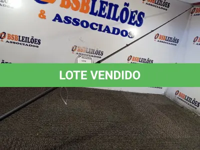 LOTE 060 - 01 CARRETILHA PARA PESCA JOYFOX LADO (RIGHT) COM VARA. (NO ESTADO) ATENÇÃO! FAZER A VISITAÇÃO ANTES DE ARREMATAR, NÃO SABEMOS SE FUNCIONA. LEILÃO NÃO TEM GARANTIA E NEM DEVOLUÇÃO, SUJEITO A POSSÍVEIS AVARIAS VISÍVEIS/OCULTAS E/OU AUSÊNCIA DE COMPONENTES.