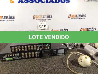 LOTE 010 - 02 DVRS E 06 CÂMERAS DE SEGURANÇA DIVERSAS. (NO ESTADO) ATENÇÃO! FAZER A VISITAÇÃO ANTES DE ARREMATAR, NÃO SABEMOS SE FUNCIONA. LEILÃO NÃO TEM GARANTIA E NEM DEVOLUÇÃO, SUJEITO A POSSÍVEIS AVARIAS VISÍVEIS/OCULTAS E/OU AUSÊNCIA DE COMPONENTES.