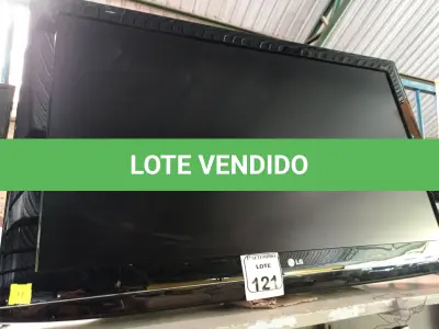 LOTE 121 - 01 TV LG 52” POLEGADAS. (NO ESTADO) ATENÇÃO! FAZER A VISITAÇÃO ANTES DE ARREMATAR, NÃO SABEMOS SE FUNCIONA. LEILÃO NÃO TEM GARANTIA E NEM DEVOLUÇÃO, SUJEITO A POSSÍVEIS AVARIAS VISÍVEIS/OCULTAS E/OU AUSÊNCIA DE COMPONENTES.