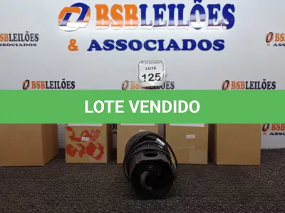 LOTE 125 - 06 LUMINÁRIAS DE SOLO. (NO ESTADO) ATENÇÃO! FAZER A VISITAÇÃO ANTES DE ARREMATAR, NÃO SABEMOS SE FUNCIONA. LEILÃO NÃO TEM GARANTIA E NEM DEVOLUÇÃO, SUJEITO A POSSÍVEIS AVARIAS VISÍVEIS/OCULTAS E/OU AUSÊNCIA DE COMPONENTES.