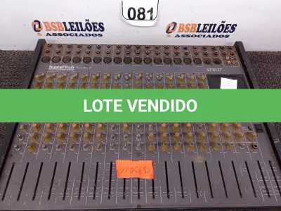 LOTE 081 - 01 MESA DE SOM MARCA SOUNDTECH 16 CANAIS MODELO STI62T. (NO ESTADO) ATENÇÃO! FAZER A VISITAÇÃO ANTES DE ARREMATAR, NÃO SABEMOS SE FUNCIONA. LEILÃO NÃO TEM GARANTIA E NEM DEVOLUÇÃO, SUJEITO A POSSÍVEIS AVARIAS VISÍVEIS/OCULTAS E/OU AUSÊNCIA DE COMPONENTES.