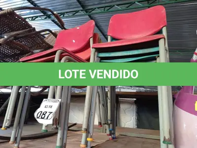LOTE 087 - 08 CADEIRAS INFANTIS CORES DIVERSAS. (NO ESTADO) ATENÇÃO! FAZER A VISITAÇÃO ANTES DE ARREMATAR, NÃO SABEMOS SE FUNCIONA. LEILÃO NÃO TEM GARANTIA E NEM DEVOLUÇÃO, SUJEITO A POSSÍVEIS AVARIAS VISÍVEIS/OCULTAS E/OU AUSÊNCIA DE COMPONENTES.