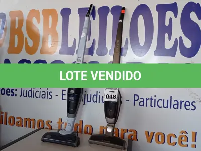 LOTE 048 - 02 ASPIRADORES DE PÓ PORTÁTIL 220V MARCAS ELECTROLUX E LITHIUM. (NO ESTADO) ATENÇÃO! FAZER A VISITAÇÃO ANTES DE ARREMATAR, NÃO SABEMOS SE FUNCIONA. LEILÃO NÃO TEM GARANTIA E NEM DEVOLUÇÃO, SUJEITO A POSSÍVEIS AVARIAS VISÍVEIS/OCULTAS E/OU AUSÊNCIA DE COMPONENTES.