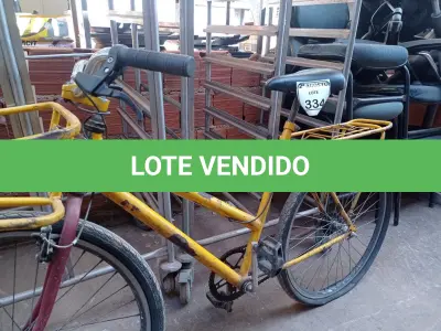 LOTE 334 - 01 BICICLETA ARO 26 CARGUEIRA NA COR AMARELA.  (NO ESTADO) ATENÇÃO! FAZER A VISITAÇÃO ANTES DE ARREMATAR, NÃO SABEMOS SE FUNCIONA. LEILÃO NÃO TEM GARANTIA E NEM DEVOLUÇÃO, SUJEITO A POSSÍVEIS AVARIAS VISÍVEIS/OCULTAS E/OU AUSÊNCIA DE COMPONENTES.