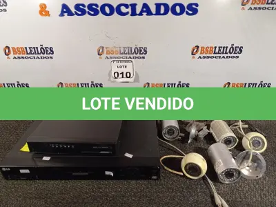 LOTE 010 - 02 DVRS E 06 CÂMERAS DE SEGURANÇA DIVERSAS. (NO ESTADO) ATENÇÃO! FAZER A VISITAÇÃO ANTES DE ARREMATAR, NÃO SABEMOS SE FUNCIONA. LEILÃO NÃO TEM GARANTIA E NEM DEVOLUÇÃO, SUJEITO A POSSÍVEIS AVARIAS VISÍVEIS/OCULTAS E/OU AUSÊNCIA DE COMPONENTES.