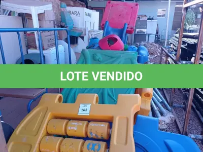 LOTE 162 - 01 LOTE DE 01 PARQUINHO PARA CRIANÇAS. (KID`S PLAYGROUND) (NO ESTADO EM QUE SE ENCONTRA. SUJEITO A AVARIAS OCULTAS/VISÍVEIS.)0000097