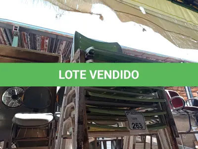 LOTE 263 - 06 CADEIRAS COM ACENTO BASE DE FERRO E ENCOSTO EM PLÁSTICO. (NO ESTADO) ATENÇÃO! FAZER A VISITAÇÃO ANTES DE ARREMATAR, NÃO SABEMOS SE FUNCIONA. LEILÃO NÃO TEM GARANTIA E NEM DEVOLUÇÃO, SUJEITO A POSSÍVEIS AVARIAS VISÍVEIS/OCULTAS E/OU AUSÊNCIA DE COMPONENTES.