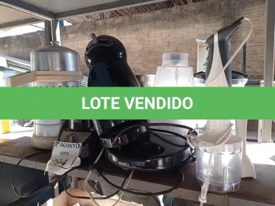 LOTE 294 - 01 ESPREMEDOR INDUSTRIAL DE LARANJA, 02 BASES DE LIQUIDIFICADOR, 01 SANDUICHEIRA E UTENSÍLIOS DIVERSOS. (NO ESTADO) ATENÇÃO! FAZER A VISITAÇÃO ANTES DE ARREMATAR, NÃO SABEMOS SE FUNCIONA. LEILÃO NÃO TEM GARANTIA E NEM DEVOLUÇÃO, SUJEITO A POSSÍVEIS AVARIAS VISÍVEIS/OCULTAS E/OU AUSÊNCIA DE COMPONENTES.