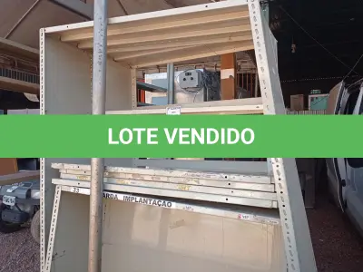 LOTE 350 - 02 ESTANTES EM FERRO COM PRATELEIRAS. (NO ESTADO) ATENÇÃO! FAZER A VISITAÇÃO ANTES DE ARREMATAR, NÃO SABEMOS SE FUNCIONA. LEILÃO NÃO TEM GARANTIA E NEM DEVOLUÇÃO, SUJEITO A POSSÍVEIS AVARIAS VISÍVEIS/OCULTAS E/OU AUSÊNCIA DE COMPONENTES.