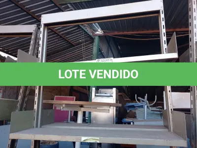 LOTE 357 - 01 ESTANTE EM FERRO COM PRATELEIRAS. (NO ESTADO) ATENÇÃO! FAZER A VISITAÇÃO ANTES DE ARREMATAR, NÃO SABEMOS SE FUNCIONA. LEILÃO NÃO TEM GARANTIA E NEM DEVOLUÇÃO, SUJEITO A POSSÍVEIS AVARIAS VISÍVEIS/OCULTAS E/OU AUSÊNCIA DE COMPONENTES.