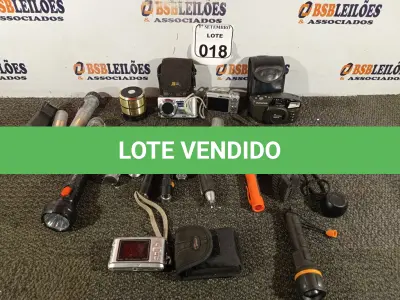 LOTE 018 - 01 LOTE COM ELETRÔNICOS DIVERSOS. (NO ESTADO) ATENÇÃO! FAZER A VISITAÇÃO ANTES DE ARREMATAR, NÃO SABEMOS SE FUNCIONA. LEILÃO NÃO TEM GARANTIA E NEM DEVOLUÇÃO, SUJEITO A POSSÍVEIS AVARIAS VISÍVEIS/OCULTAS E/OU AUSÊNCIA DE COMPONENTES.