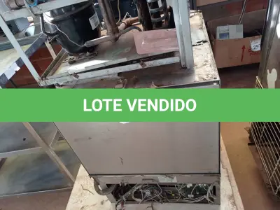 LOTE 257 - 01 LAVA LOUÇAS EM INOX INCOMPLETA E 01 SUCATA DE REFRESQUEIRA. (NO ESTADO) ATENÇÃO! FAZER A VISITAÇÃO ANTES DE ARREMATAR, NÃO SABEMOS SE FUNCIONA. LEILÃO NÃO TEM GARANTIA E NEM DEVOLUÇÃO, SUJEITO A POSSÍVEIS AVARIAS VISÍVEIS/OCULTAS E/OU AUSÊNCIA DE COMPONENTES.