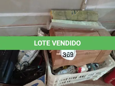 LOTE 369 - 02 CAIXAS COM MATERIAIS DIVERSOS. (NO ESTADO) ATENÇÃO! FAZER A VISITAÇÃO ANTES DE ARREMATAR, NÃO SABEMOS SE FUNCIONA. LEILÃO NÃO TEM GARANTIA E NEM DEVOLUÇÃO, SUJEITO A POSSÍVEIS AVARIAS VISÍVEIS/OCULTAS E/OU AUSÊNCIA DE COMPONENTES.