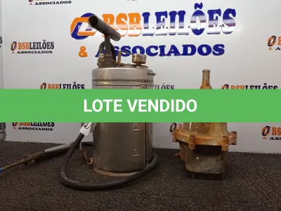 LOTE 398 - 01 BOMBA PARA CISTERNA E 01 BOMBA DE PULVERIZAÇÃO. (NO ESTADO) ATENÇÃO! FAZER A VISITAÇÃO ANTES DE ARREMATAR, NÃO SABEMOS SE FUNCIONA. LEILÃO NÃO TEM GARANTIA E NEM DEVOLUÇÃO, SUJEITO A POSSÍVEIS AVARIAS VISÍVEIS/OCULTAS E/OU AUSÊNCIA DE COMPONENTES.