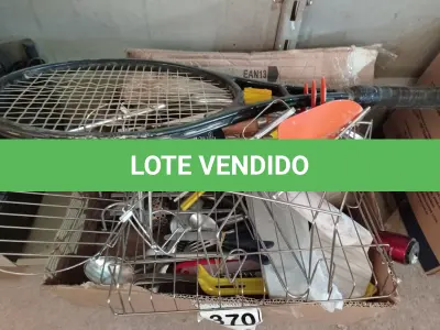 LOTE 370 - 01 LOTE COM UTENSÍLIOS DIVERSOS PARA COZINHA E MATÉRIAS. (NO ESTADO) ATENÇÃO! FAZER A VISITAÇÃO ANTES DE ARREMATAR, NÃO SABEMOS SE FUNCIONA. LEILÃO NÃO TEM GARANTIA E NEM DEVOLUÇÃO, SUJEITO A POSSÍVEIS AVARIAS VISÍVEIS/OCULTAS E/OU AUSÊNCIA DE COMPONENTES.
