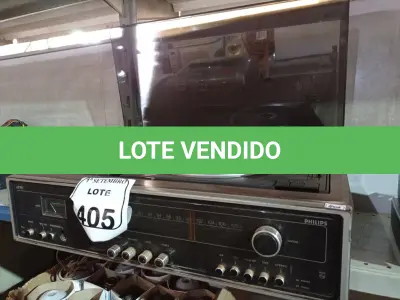 LOTE 405 - 01 TOCA DISCOS ANTIGA MARCA PHILIPS MODELO AH902. (NO ESTADO) ATENÇÃO! FAZER A VISITAÇÃO ANTES DE ARREMATAR, NÃO SABEMOS SE FUNCIONA. LEILÃO NÃO TEM GARANTIA E NEM DEVOLUÇÃO, SUJEITO A POSSÍVEIS AVARIAS VISÍVEIS/OCULTAS E/OU AUSÊNCIA DE COMPONENTES.