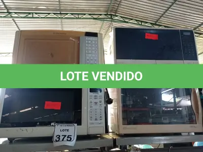 LOTE 375 - 04 MICROONDAS MARCAS E MODELOS DIVERSOS SENDO 01 COM PRATO. (NO ESTADO) ATENÇÃO! FAZER A VISITAÇÃO ANTES DE ARREMATAR, NÃO SABEMOS SE FUNCIONA. LEILÃO NÃO TEM GARANTIA E NEM DEVOLUÇÃO, SUJEITO A POSSÍVEIS AVARIAS VISÍVEIS/OCULTAS E/OU AUSÊNCIA DE COMPONENTES.