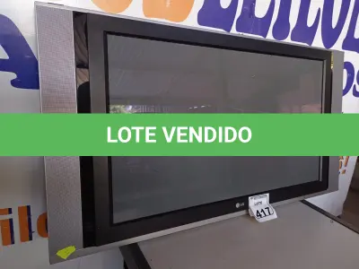 LOTE 417 - 01 TV MARCA LG “42” POLEGADAS. (NO ESTADO) ATENÇÃO! FAZER A VISITAÇÃO ANTES DE ARREMATAR, NÃO SABEMOS SE FUNCIONA. LEILÃO NÃO TEM GARANTIA E NEM DEVOLUÇÃO, SUJEITO A POSSÍVEIS AVARIAS VISÍVEIS/OCULTAS E/OU AUSÊNCIA DE COMPONENTES.