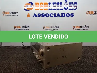 LOTE 363 - 01 RECEIVER DA MARCA GRADIENTE MODELO 1360.  (NO ESTADO) ATENÇÃO! FAZER A VISITAÇÃO ANTES DE ARREMATAR, NÃO SABEMOS SE FUNCIONA. LEILÃO NÃO TEM GARANTIA E NEM DEVOLUÇÃO, SUJEITO A POSSÍVEIS AVARIAS VISÍVEIS/OCULTAS E/OU AUSÊNCIA DE COMPONENTES.