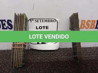 LOTE 427 - 10 MEMÓRIAS. (NO ESTADO) ATENÇÃO! FAZER A VISITAÇÃO ANTES DE ARREMATAR, NÃO SABEMOS SE FUNCIONA. LEILÃO NÃO TEM GARANTIA E NEM DEVOLUÇÃO, SUJEITO A POSSÍVEIS AVARIAS VISÍVEIS/OCULTAS E/OU AUSÊNCIA DE COMPONENTES.