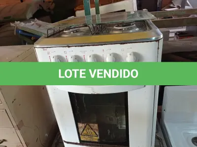LOTE 419 - 02 FOGÕES SENDO 01 SMALTEC E OUTRO BRASTEMP. (NO ESTADO) ATENÇÃO! FAZER A VISITAÇÃO ANTES DE ARREMATAR, NÃO SABEMOS SE FUNCIONA. LEILÃO NÃO TEM GARANTIA E NEM DEVOLUÇÃO, SUJEITO A POSSÍVEIS AVARIAS VISÍVEIS/OCULTAS E/OU AUSÊNCIA DE COMPONENTES.