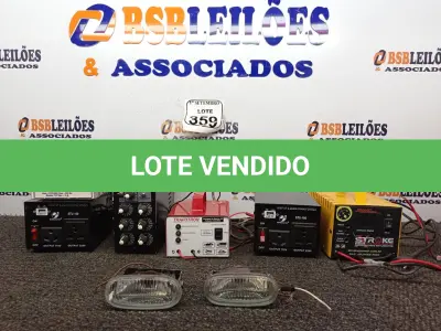 LOTE 359 - 01 LOTE COM DIVERSAS FONTES ESTABILIZADAS E APARELHOS ELETRÔNICOS DIVERSAS. (NO ESTADO) ATENÇÃO! FAZER A VISITAÇÃO ANTES DE ARREMATAR, NÃO SABEMOS SE FUNCIONA. LEILÃO NÃO TEM GARANTIA E NEM DEVOLUÇÃO, SUJEITO A POSSÍVEIS AVARIAS VISÍVEIS/OCULTAS E/OU AUSÊNCIA DE COMPONENTES.