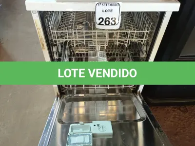LOTE 263 - 02 LAVA-LOUÇAS SENDO UMA BRASTEMP E A OUTRA BORSCH. (NO ESTADO) ATENÇÃO! FAZER A VISITAÇÃO ANTES DE ARREMATAR, NÃO SABEMOS SE FUNCIONA. LEILÃO NÃO TEM GARANTIA E NEM DEVOLUÇÃO, SUJEITO A POSSÍVEIS AVARIAS VISÍVEIS/OCULTAS E/OU AUSÊNCIA DE COMPONENTES.