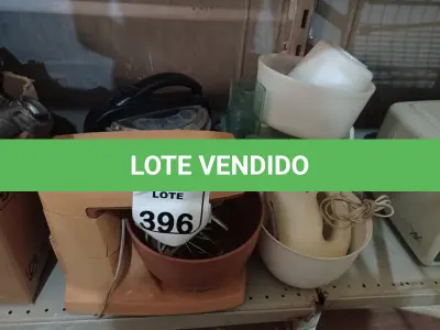 LOTE 396 - 02 BATEDEIRAS INCOMPLETAS, 01 PANELA ELÉTRICA E 01 MULTIPROCESSADOR INCOMPLETO. (NO ESTADO) ATENÇÃO! FAZER A VISITAÇÃO ANTES DE ARREMATAR, NÃO SABEMOS SE FUNCIONA. LEILÃO NÃO TEM GARANTIA E NEM DEVOLUÇÃO, SUJEITO A POSSÍVEIS AVARIAS VISÍVEIS/OCULTAS E/OU AUSÊNCIA DE COMPONENTES.