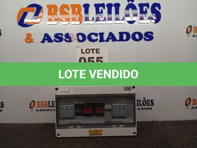 LOTE 055 - 01 - STRING BOX SOLAR RENOVIGI (NO ESTADO, NÃO SABEMOS SE FUNCIONA. LEILÃO NÃO TEM GARANTIA E NEM DEVOLUÇÃO, SUJEITO A POSSÍVEIS AVARIAS VISÍVEIS/OCULTAS E/OU AUSÊNCIA DE COMPONENTES)