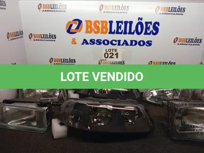 LOTE 021 - 06 – FARÓIS DIVERSOS (NO ESTADO, NÃO SABEMOS SE FUNCIONA. LEILÃO NÃO TEM GARANTIA E NEM DEVOLUÇÃO, SUJEITO A POSSÍVEIS AVARIAS VISÍVEIS/OCULTAS E/OU AUSÊNCIA DE COMPONENTES)