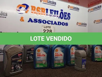 LOTE 228 - 15 – ÓLEOS AUTOMOTIVOS DIVERSOS (NO ESTADO, NÃO SABEMOS SE FUNCIONA. LEILÃO NÃO TEM GARANTIA E NEM DEVOLUÇÃO, SUJEITO A POSSÍVEIS AVARIAS VISÍVEIS/OCULTAS E/OU AUSÊNCIA DE COMPONENTES)
