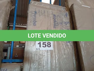 LOTE 158 - 01 - GUARDA ROUPA INFANTIL 4 PORTAS E 3 GAVETAS 100 MDF MIMO BRANCO (NO ESTADO, NÃO SABEMOS SE FUNCIONA. LEILÃO NÃO TEM GARANTIA E NEM DEVOLUÇÃO, SUJEITO A POSSÍVEIS AVARIAS VISÍVEIS/OCULTAS E/OU AUSÊNCIA DE COMPONENTES)