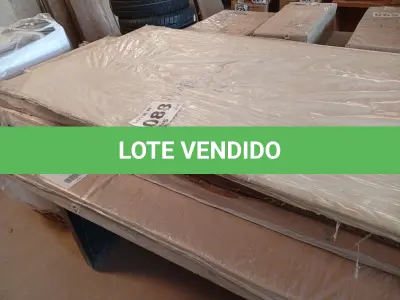 LOTE 088 - 01 - GUARDA ROUPA CASAL 3 PORTAS 6 GAVETAS SPAZIO MÓVEIS LOPAS BRANCO (NO ESTADO, NÃO SABEMOS SE FUNCIONA. LEILÃO NÃO TEM GARANTIA E NEM DEVOLUÇÃO, SUJEITO A POSSÍVEIS AVARIAS VISÍVEIS/OCULTAS E/OU AUSÊNCIA DE COMPONENTES)