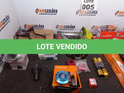 LOTE 005 - 25- ITENS PARA MOTO DIVERSOS (NO ESTADO, NÃO SABEMOS SE FUNCIONA. LEILÃO NÃO TEM GARANTIA E NEM DEVOLUÇÃO, SUJEITO A POSSÍVEIS AVARIAS VISÍVEIS/OCULTAS E/OU AUSÊNCIA DE COMPONENTES)