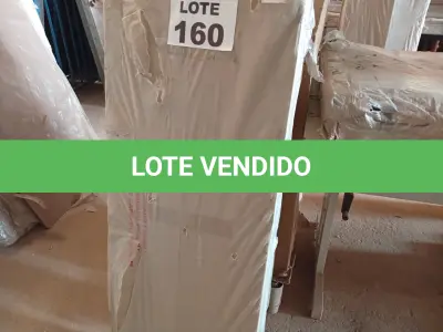 LOTE 160 - 01 - PAINEL PARA TV ATÉ 42 POLEGADAS COM PRATELEIRA DENVER J CARVALHO (NO ESTADO, NÃO SABEMOS SE FUNCIONA. LEILÃO NÃO TEM GARANTIA E NEM DEVOLUÇÃO, SUJEITO A POSSÍVEIS AVARIAS VISÍVEIS/OCULTAS E/OU AUSÊNCIA DE COMPONENTES)