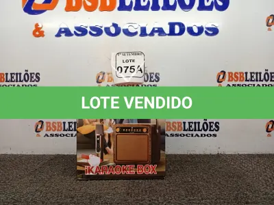 LOTE 075 - 01 IKARAOKE BOX MODELO KITS-1687 (NOVO) (NO ESTADO) ATENÇÃO! FAZER A VISITAÇÃO ANTES DE ARREMATAR, NÃO SABEMOS SE FUNCIONA. LEILÃO NÃO TEM GARANTIA E NEM DEVOLUÇÃO, SUJEITO A POSSÍVEIS AVARIAS VISÍVEIS/OCULTAS E/OU AUSÊNCIA DE COMPONENTES.