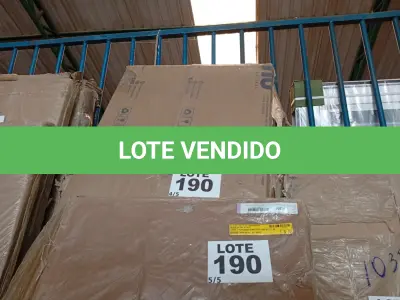 LOTE 190 - 01 - GUARDA ROUPA SIDNEY PLUS 3 PORTAS (NO ESTADO, NÃO SABEMOS SE FUNCIONA. LEILÃO NÃO TEM GARANTIA E NEM DEVOLUÇÃO, SUJEITO A POSSÍVEIS AVARIAS VISÍVEIS/OCULTAS E/OU AUSÊNCIA DE COMPONENTES)