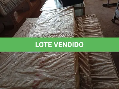 LOTE 084 - 01 - GUARDA ROUPA CASAL 3 PORTAS DE CORRER SEM ESPELHO IPÊ TEX/VANILLA TEX (NO ESTADO, NÃO SABEMOS SE FUNCIONA. LEILÃO NÃO TEM GARANTIA E NEM DEVOLUÇÃO, SUJEITO A POSSÍVEIS AVARIAS VISÍVEIS/OCULTAS E/OU AUSÊNCIA DE COMPONENTES)