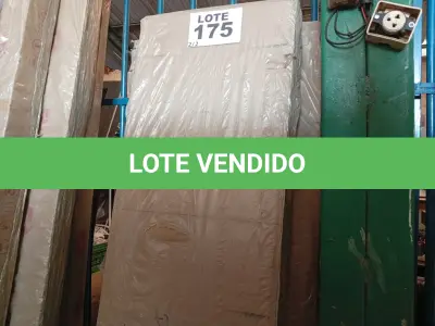 LOTE 175 - 01 - CONJUNTO COZINHA SABRINA 5 PORTAS 2 GAVETAS MÓVEIS SUL (NO ESTADO, NÃO SABEMOS SE FUNCIONA. LEILÃO NÃO TEM GARANTIA E NEM DEVOLUÇÃO, SUJEITO A POSSÍVEIS AVARIAS VISÍVEIS/OCULTAS E/OU AUSÊNCIA DE COMPONENTES)