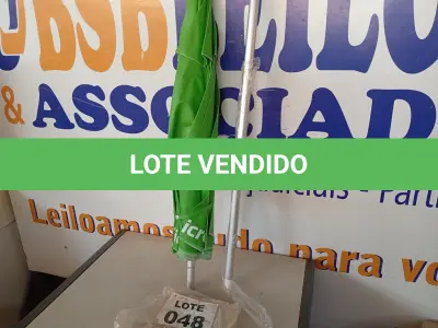 LOTE 048 - 01 - GUARDA SOL 1.60 ALUMÍNIO (NO ESTADO, NÃO SABEMOS SE FUNCIONA. LEILÃO NÃO TEM GARANTIA E NEM DEVOLUÇÃO, SUJEITO A POSSÍVEIS AVARIAS VISÍVEIS/OCULTAS E/OU AUSÊNCIA DE COMPONENTES)